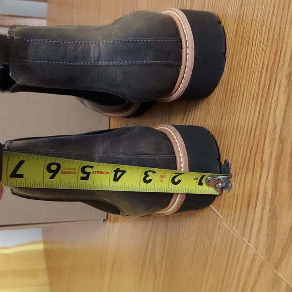 Nisolo Womens Go To Lug Chelesa Boot - Picture 5 of 12